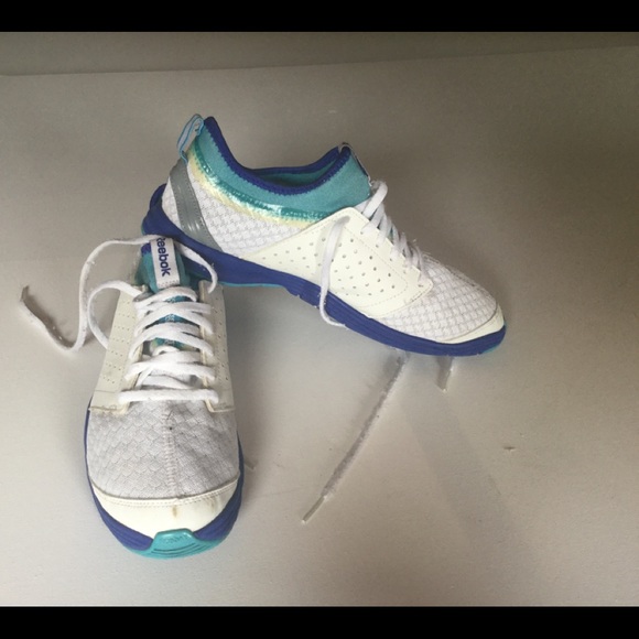 Reebok  White and Blue Lace Up Sneakers,Size 10. - Picture 6 of 10